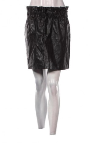 Пола ONLY, Размер M, Цвят Черен, Цена 2,04 €