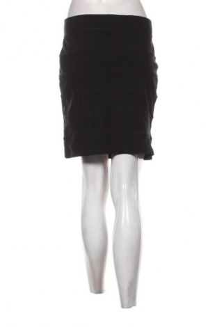 Пола Okay, Размер M, Цвят Черен, Цена 2,04 €