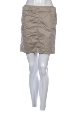 Пола Outfit, Размер S, Цвят Бежов, Цена 2,04 €