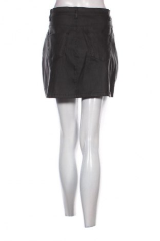 Пола Primark, Размер M, Цвят Черен, Цена 2,04 €