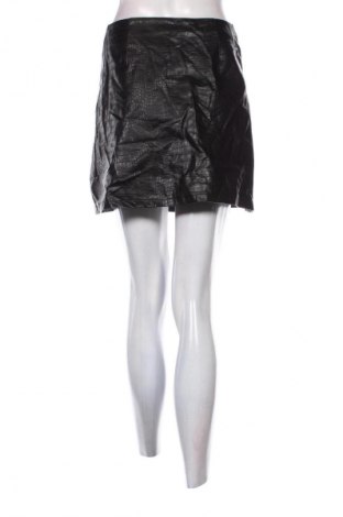 Пола Primark, Размер M, Цвят Черен, Цена 2,04 €