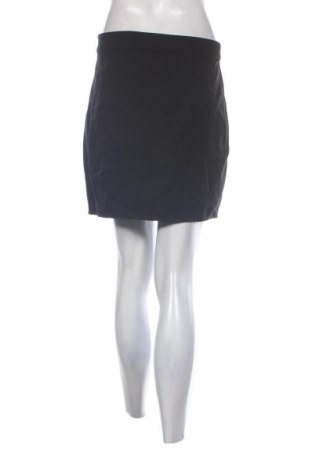 Пола Sinsay, Размер M, Цвят Черен, Цена 2,04 €