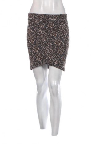 Пола Stradivarius, Размер M, Цвят Многоцветен, Цена 2,04 €