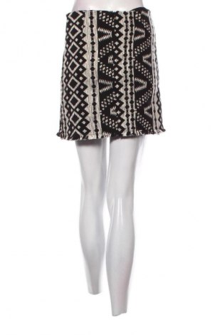 Пола Stradivarius, Размер M, Цвят Многоцветен, Цена 2,04 €