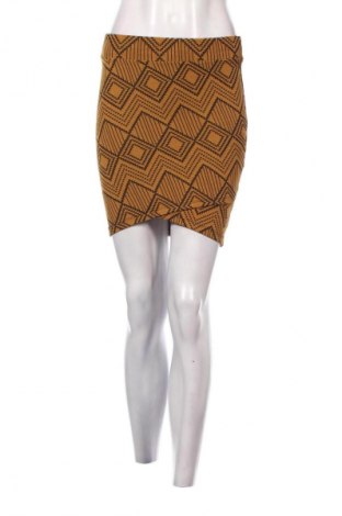 Пола Stradivarius, Размер S, Цвят Многоцветен, Цена 2,04 €