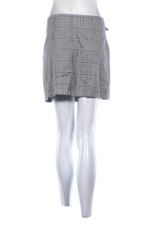 Пола Stradivarius, Размер M, Цвят Многоцветен, Цена 2,04 €