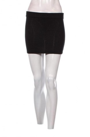 Пола Unbranded, Размер S, Цвят Черен, Цена 2,04 €