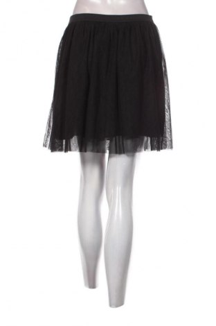 Пола Unbranded, Размер M, Цвят Черен, Цена 2,04 €