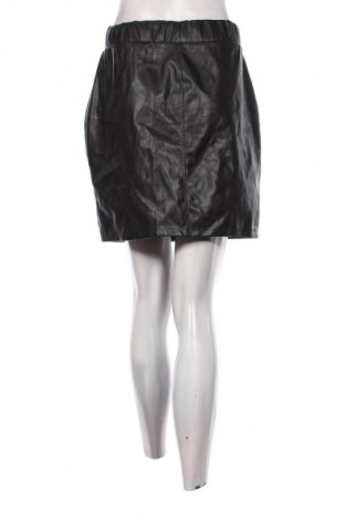 Пола Unbranded, Размер S, Цвят Черен, Цена 2,04 €