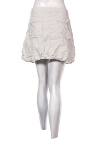 Пола Unbranded, Размер M, Цвят Сив, Цена 2,04 €