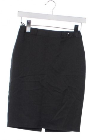 Пола Unbranded, Размер XXS, Цвят Черен, Цена 2,04 €