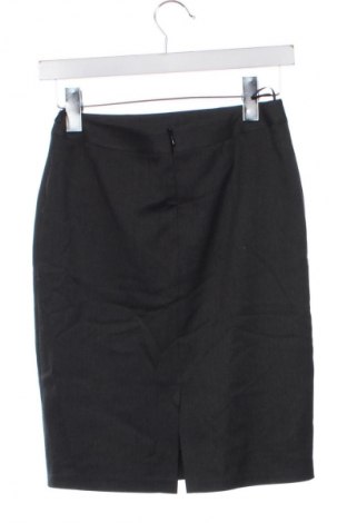 Пола Unbranded, Размер XXS, Цвят Черен, Цена 2,04 €