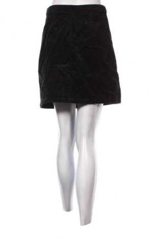 Пола VILA, Размер S, Цвят Черен, Цена 2,04 €