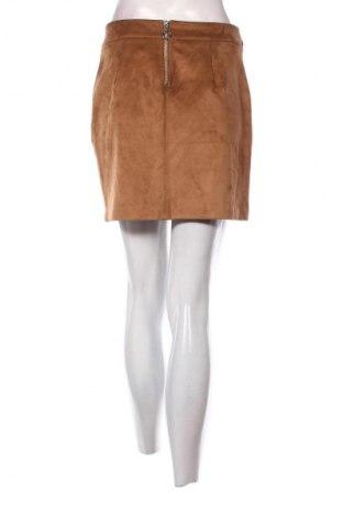 Пола Vero Moda, Размер M, Цвят Кафяв, Цена 2,55 €
