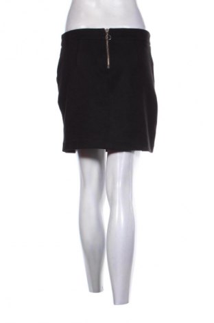 Пола Vero Moda, Размер S, Цвят Черен, Цена 2,04 €