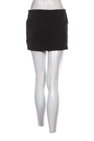 Пола Vero Moda, Размер M, Цвят Черен, Цена 2,04 €