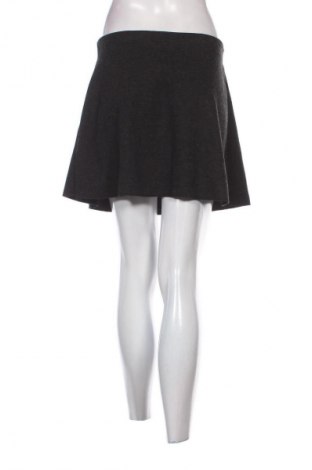 Пола Zara Trafaluc, Размер M, Цвят Многоцветен, Цена 2,04 €