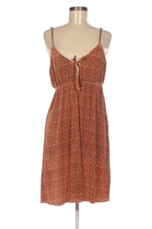 Ruha BZB, Méret M, Szín Sokszínű, Ár 999 Ft