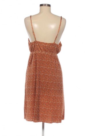 Ruha BZB, Méret M, Szín Sokszínű, Ár 999 Ft