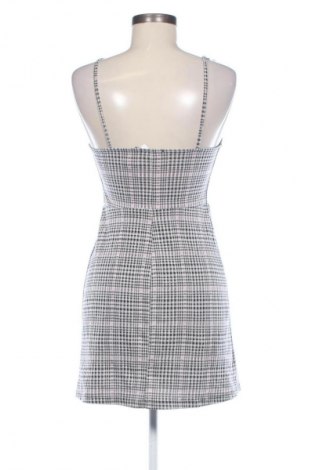Рокля Bershka, Размер S, Цвят Многоцветен, Цена 3,06 €