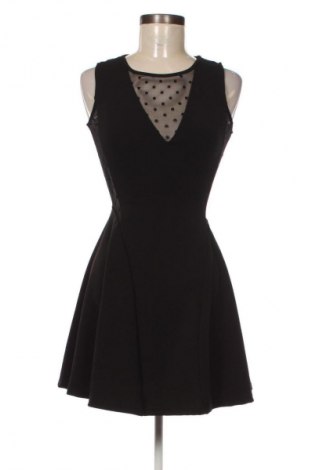 Sukienka Bershka, Rozmiar S, Kolor Czarny, Cena 12,99 zł