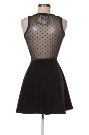 Sukienka Bershka, Rozmiar S, Kolor Czarny, Cena 12,99 zł