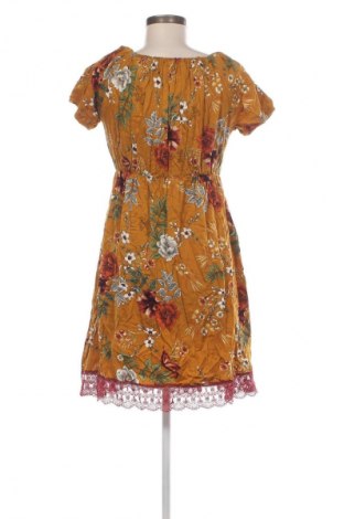 Рокля Colloseum, Размер M, Цвят Многоцветен, Цена 3,06 €