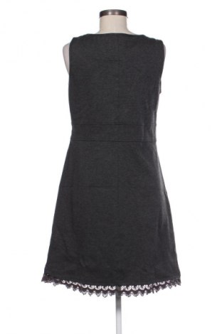 Рокля Cream, Размер L, Цвят Сив, Цена 7,66 €