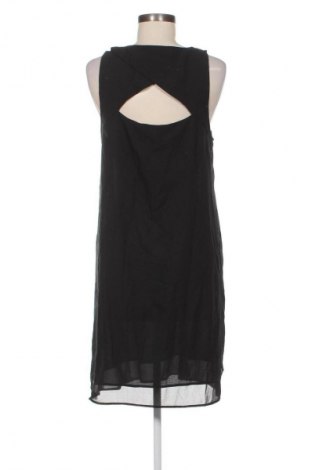 Рокля Edc By Esprit, Размер M, Цвят Черен, Цена 4,60 €