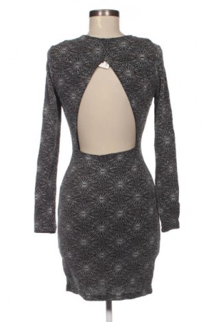 Šaty  H&M, Velikost M, Barva Vícebarevné, Cena  79,00 Kč