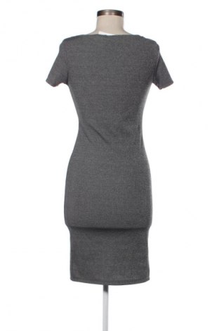 Šaty  H&M, Velikost S, Barva Vícebarevné, Cena  89,00 Kč