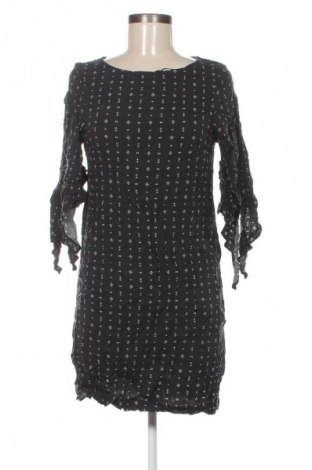 Рокля H&M, Размер M, Цвят Многоцветен, Цена 2,04 €