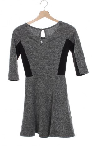 Šaty  H&M Divided, Velikost XXS, Barva Vícebarevné, Cena  49,00 Kč