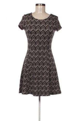 Рокля H&M Divided, Размер S, Цвят Многоцветен, Цена 3,06 €