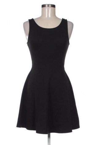 Рокля H&M Divided, Размер S, Цвят Черен, Цена 2,55 €