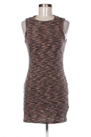 Рокля H&M Divided, Размер M, Цвят Многоцветен, Цена 3,06 €