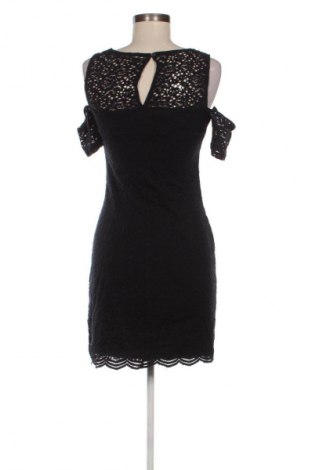 Ruha Hollister, Méret M, Szín Sokszínű, Ár 2 169 Ft