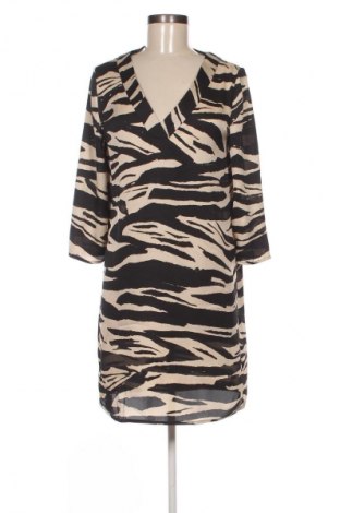 Рокля Mango, Размер M, Цвят Многоцветен, Цена 3,06 €