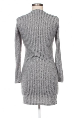 Kleid Only One, Größe S, Farbe Grau, Preis 1,99 €
