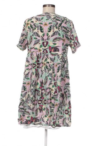 Šaty  Pieces, Velikost M, Barva Vícebarevné, Cena  239,00 Kč