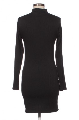 Šaty  Pigalle, Velikost M, Barva Černá, Cena  59,00 Kč