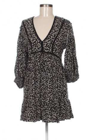 Рокля Pull&Bear, Размер M, Цвят Многоцветен, Цена 5,11 €