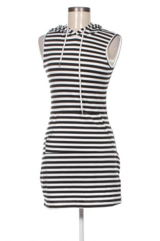 Рокля SHEIN, Размер S, Цвят Многоцветен, Цена 3,06 €