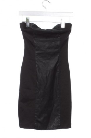 Šaty  Silvian Heach, Velikost XS, Barva Černá, Cena  249,00 Kč