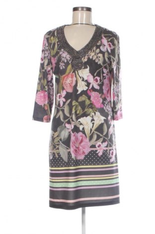 Ruha Taifun, Méret M, Szín Sokszínű, Ár 16 239 Ft