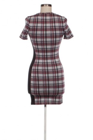 Рокля Topshop, Размер S, Цвят Многоцветен, Цена 4,60 €
