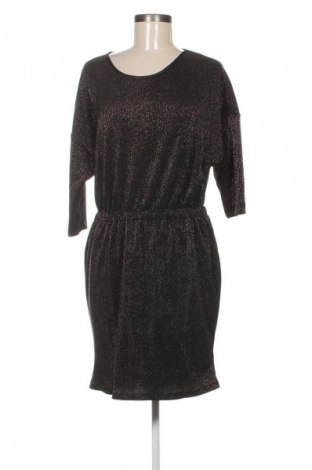 Рокля True Spirit, Размер M, Цвят Многоцветен, Цена 2,55 €