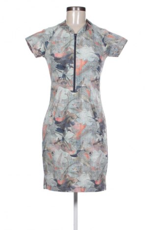 Рокля Unbranded, Размер M, Цвят Многоцветен, Цена 3,06 €