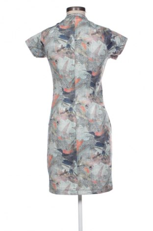 Рокля Unbranded, Размер M, Цвят Многоцветен, Цена 3,06 €