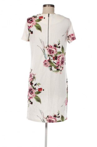 Šaty  VILA, Velikost M, Barva Vícebarevné, Cena  239,00 Kč